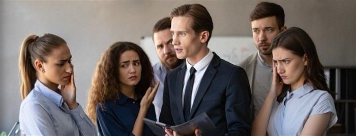 Как работодателю уведомить сотрудников о сокращении