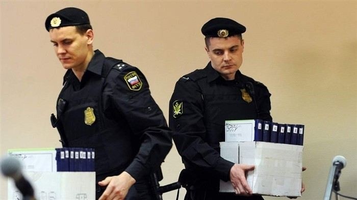 Как контролировать процесс взыскания и помогать приставу