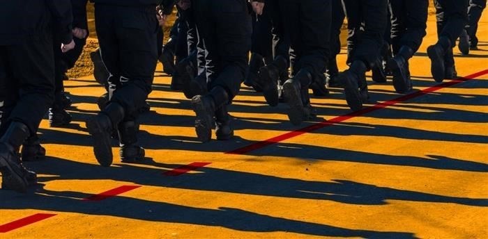 Полицейские голосуют ногами
