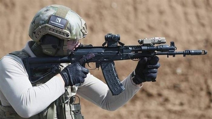 Какие автоматы стоят на вооружении морской пехоты России?