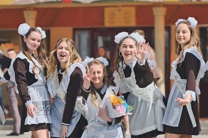 Когда наступает совершеннолетие в России и что это означает для 18-летнего