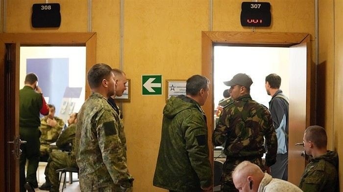 Как изменился размер зарплаты военнослужащих по контракту в 2026 году