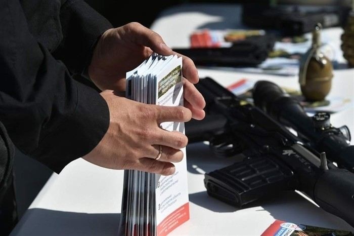 Как дополнительные выплаты и надбавки влияют на общий доход призывника?