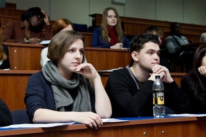 Восстановление в учебном заведении по инициативе вуза или колледжа