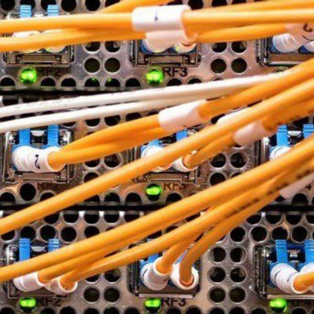За последние годы оператор расширил свой портфель доменов, приобретая новые источники и адаптируясь к меняющимся требованиям рынка. Среди наиболее заметных доменов - домены, связанные с управлением контейнерами и услугами по транспортировке отходов, которые регулируются лицензиями оператора. Эти домены не только поддерживают существующую инфраструктуру оператора, но и обеспечивают будущий рост, поскольку отрасль адаптируется к меняющимся стандартам в области обращения с отходами и устойчивого развития.
